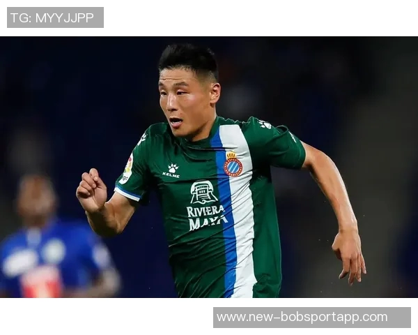 曼联官网报道姆伯莫本赛季英超无球前插跑动和预期助攻均居首位